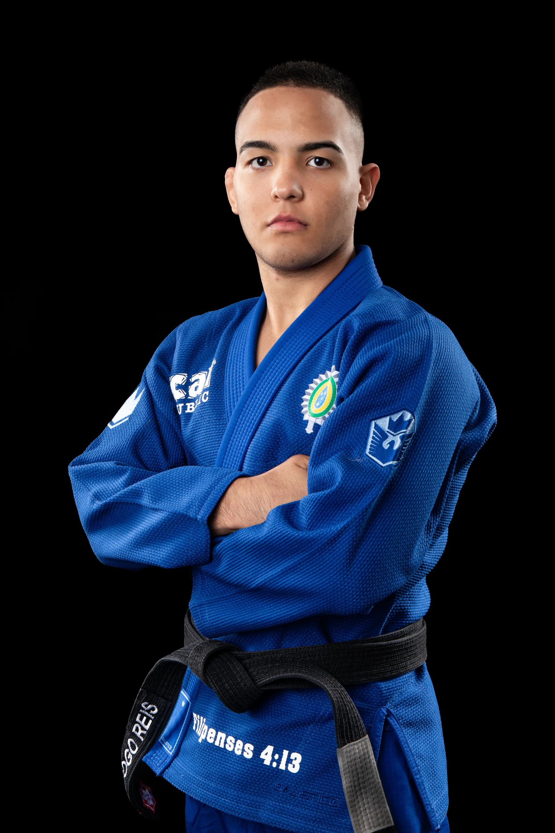 Diogo Reis de braços cruzados