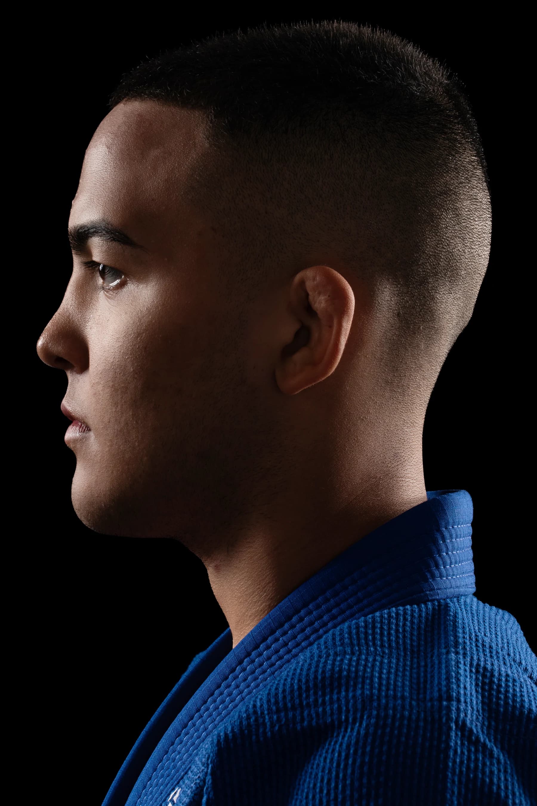 Perfil de Diogo Reis, de kimono azul